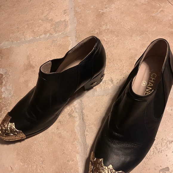 Chanel black boots - Picture 5 of 11